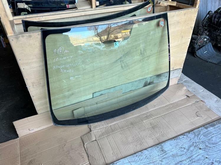 Лобовое стекло Тойота Приус в Вязьме 236521